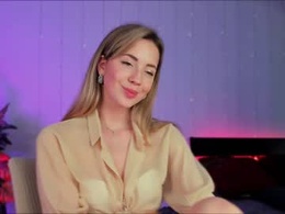 Screen Grab from emmi_rosee