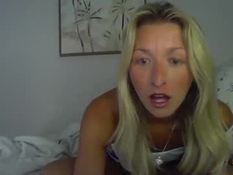 Screen Grab from emmybunnyx