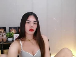 Screen Grab from enchantress_mia03