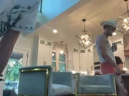 Screen Grab from envyliamm