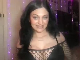 Screen Grab from envyxoxo_1