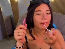 Screen Grab from erika_suarez_b