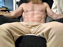 Screen Grab from erniemac1