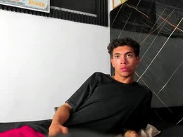 Screen Grab from eros_davidd