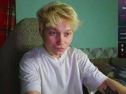 Screen Grab from esajukyy