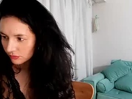 Screen Grab from estefaniatelosu