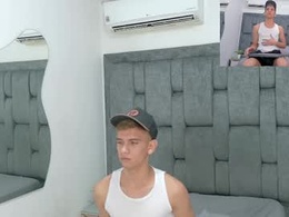 Screen Grab from ethanhot_os