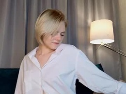 Screen Grab from eva_zizixx