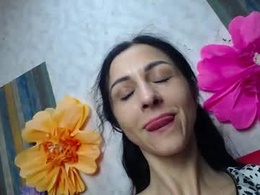 Screen Grab from evaclarkk