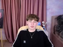 Screen Grab from evan__joy