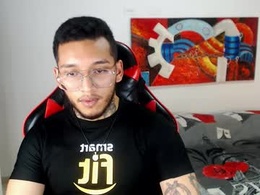 Screen Grab from evanvelvet