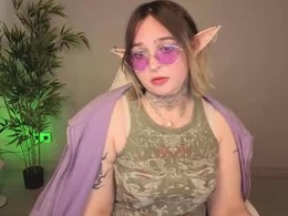 Screen Grab from evathewitcher