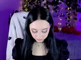 Screen Grab from evelinadark