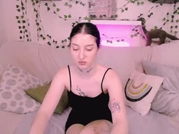 Screen Grab from evelinepearl