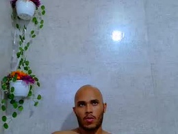 Screen Grab from faraon69_1