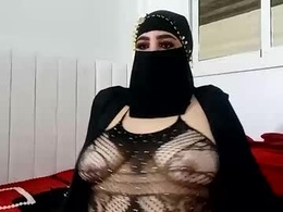 Screen Grab from fati_123