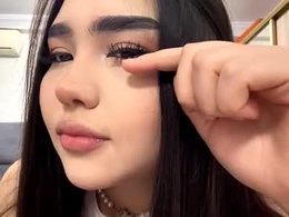 Screen Grab from felisahalsema