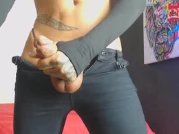 Screen Grab from fem666skynny