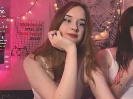 Screen Grab from flexxandsexx