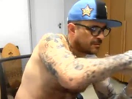 Screen Grab from flirtyandsquirty