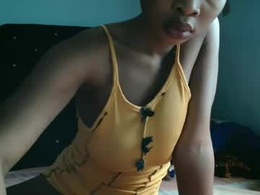 Screen Grab from flirtybabi