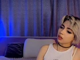 Screen Grab from floranesli01