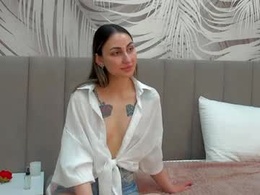 Screen Grab from fly_ari