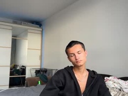 Screen Grab from foooxxxi