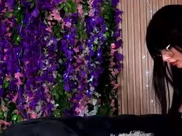 Screen Grab from foxielure