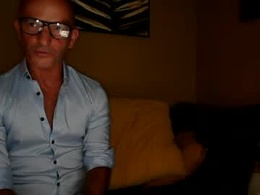 Screen Grab from frenchdaddylove