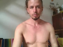 Screen Grab from frenchyshy_