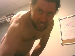 Screen Grab from fuckfaceswhilekissinglips