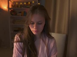 Screen Grab from g1mme_m0re