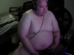Screen Grab from gamer_in_the_nude