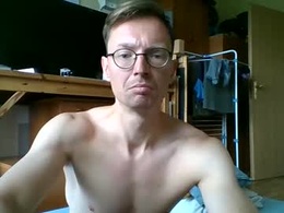 Screen Grab from garfield42