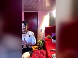 Screen Grab from gatita_033