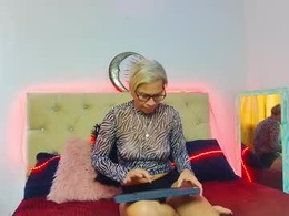 Screen Grab from geminis_milf