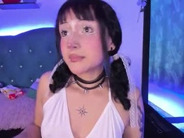 Screen Grab from gemma_honey