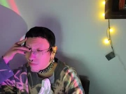 Screen Grab from gh0st_pussy