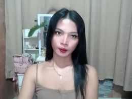 Screen Grab from girl4u_aieshaxoxo