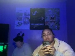 Screen Grab from girlswholikegirls24