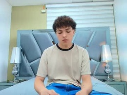 Screen Grab from gomezz_07