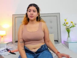 Screen Grab from goodgirlxll