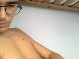 Screen Grab from grincheux0213