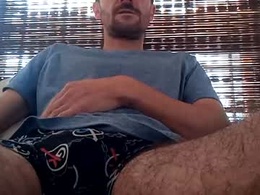 Screen Grab from guimox