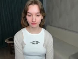 Screen Grab from gwenndasher