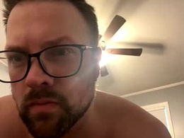 Screen Grab from hairydaddybod