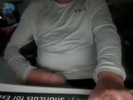 Screen Grab from hammer44234423