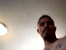 Screen Grab from handsum_fella