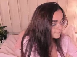 Screen Grab from hannahcb_